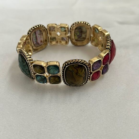 Fun colorful bracelet  - Picture 1 of 2